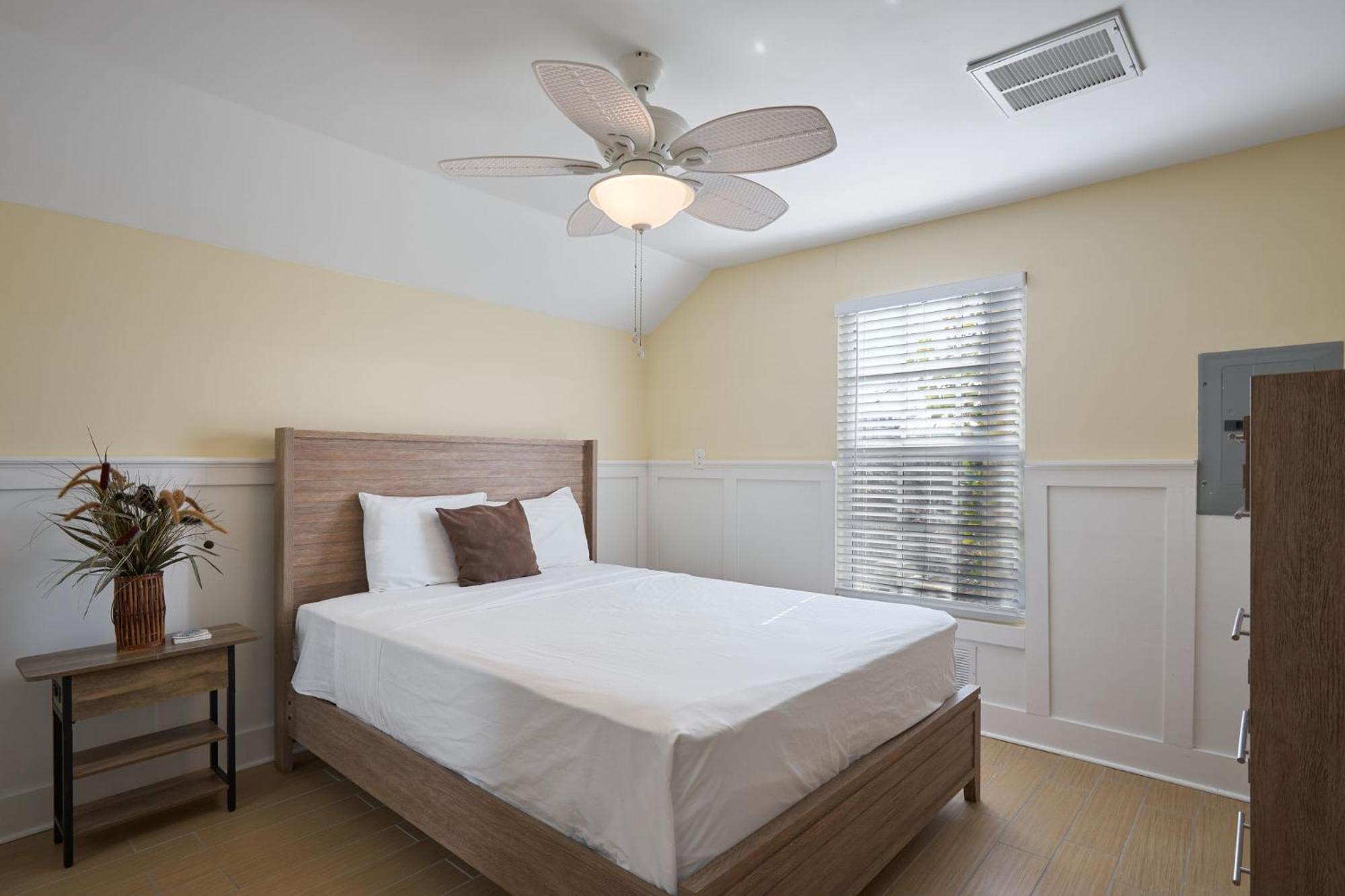 Gorgeous Apartment On Mango St Steps To Beach Fort Myers Beach Dış mekan fotoğraf