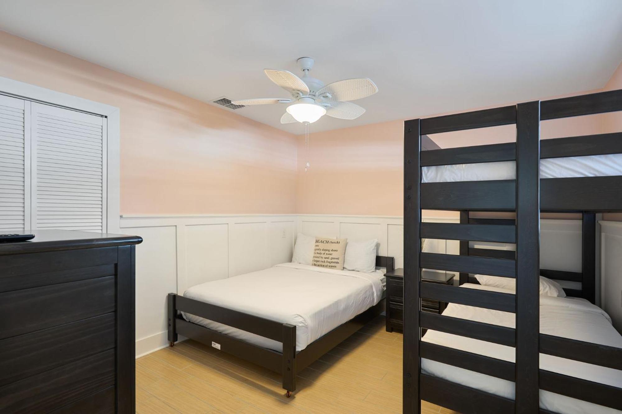 Gorgeous Apartment On Mango St Steps To Beach Fort Myers Beach Dış mekan fotoğraf
